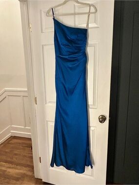 One-Shoulder Satin Evening Gown in Royal Blue